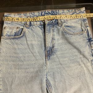 *Sale* Zara Straight Fit Jeans