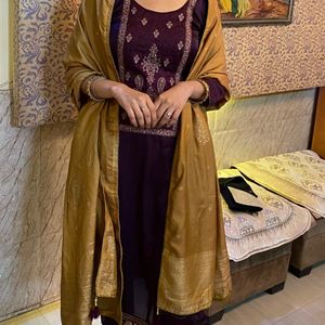 Baigni Pant Suit With Mustard Dupatta