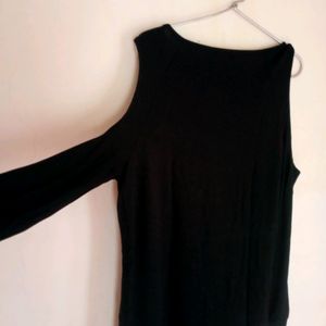 Shoulder Cut Black Top