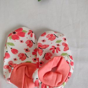 Baby's Cap, Mittens (Set)