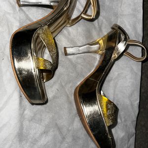 Mochi Golden Heels