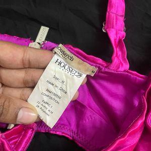 Women Pink Satin Skim Top In Size M