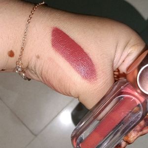 2 Combo Lipsticks.....