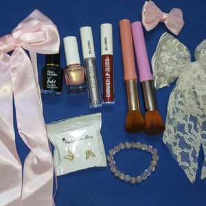 COMBO (Lipgloss, Blush Brushes, Bows, Earrings