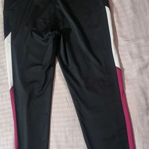 URBANIC Patchwork Gym Legging