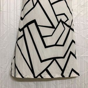 Top Note White And Black Dress