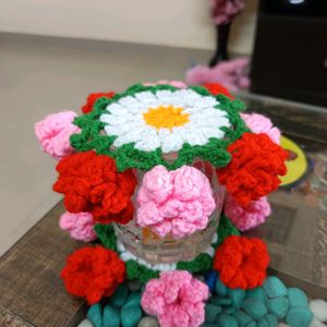 Handmade Crochet showpiece/Coasters🌺