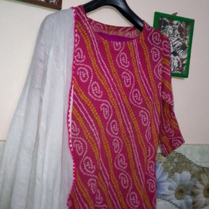 Bandheej Kurti Set With Tasle Duppta