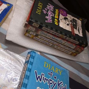 11 Wimpy Kid Books -4hcs ,7pbs