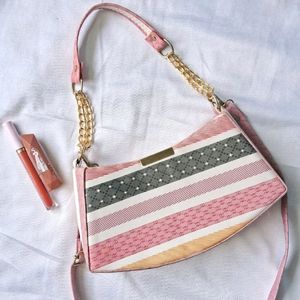 Multicolour sling Bag.