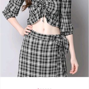 FabAlley Black & White Crop Top