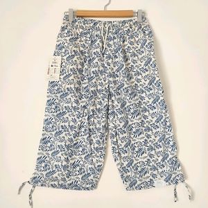 White Printed Knee Length Pant ( Women)