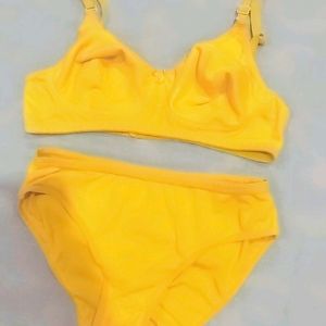 3 PAIR OF BRA & PANTY, 2 HANDKERCHIEF FREE