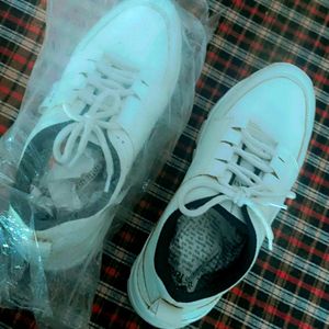 Men White Casual Shoes Uk 7