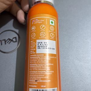 St.Botanica Vitamin C Sunscreen