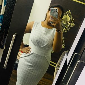 Formal White Midi🤍