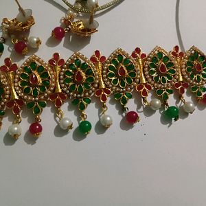 Kundan Choker Set