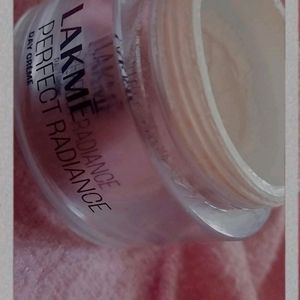 Lakme perfect radiance day cream