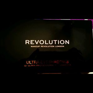 Revolution Eyeshadow Palette