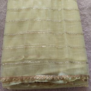 Saree With Blouse (Unstitched)