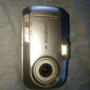 Olympus CAMERA 4.0 MEGAPIXEL