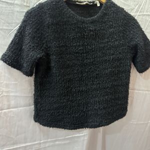Black Aesthetic Woollen Crop Warm SweatShirt