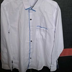 Regular Fit Solid Double Collar Casual Shirt