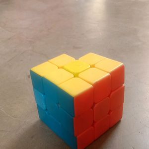 Rubik Cube 1 Piece Missing