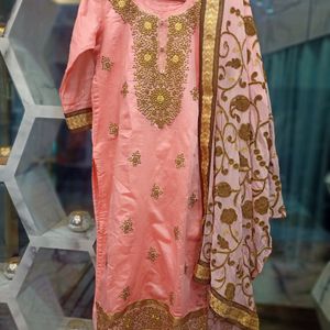 Beutiful Embroidery Kurta With Dupatta