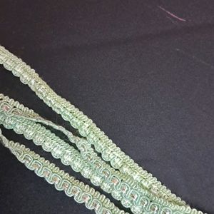 Green Lace 50 Inches