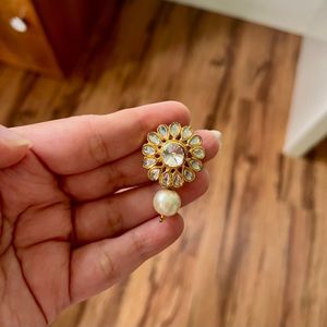 Pearl Hanging Earrings