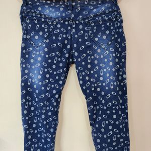 New Printed Denim Capri