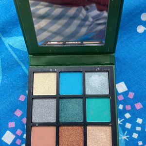 HUDA Beauty Emerald Obsessions