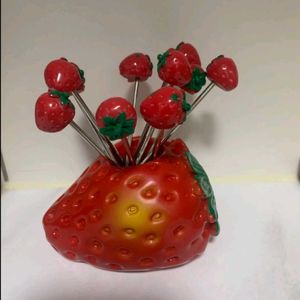 Pinteresty Strawberry Fruitpick