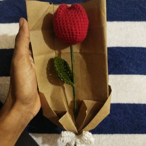 Red tulip crochet bouquet