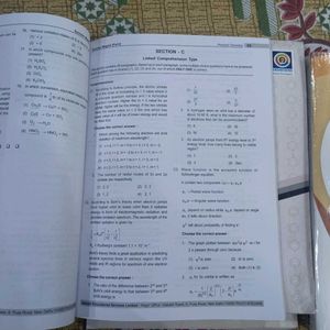 Aakash Jee Advance Books [Both 11 And 12]