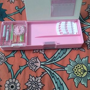 BRAND NEW PENCIL BOX FOR GIRL....