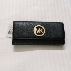 MICHAEL KORS Original Black Pebbled Leather Wallet