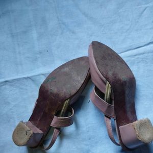 Lothrok Heels (Size 5)