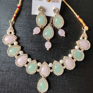 Kundan Necklace Set