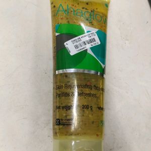 Ahaglow Face Wash