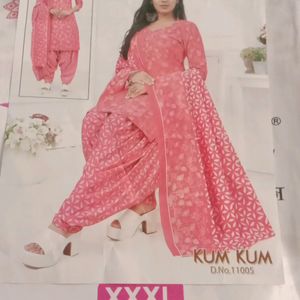 Crepe Floral Kurta 3pc Set