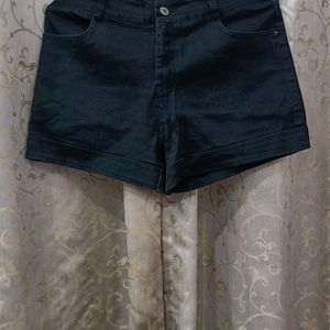 Women Shorts Black