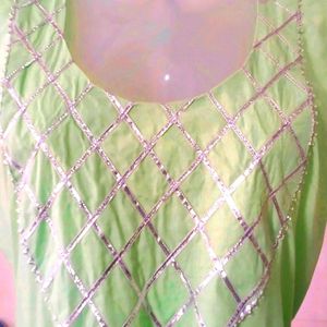 🆕 Green Cotton Gown With Free Organza Shrug