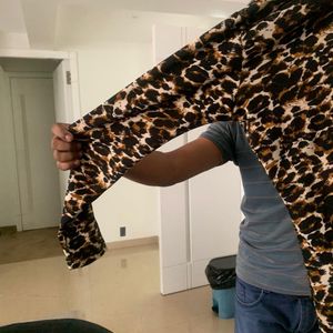 Only Wore Once Animal Print Full Sleeves T Shirt