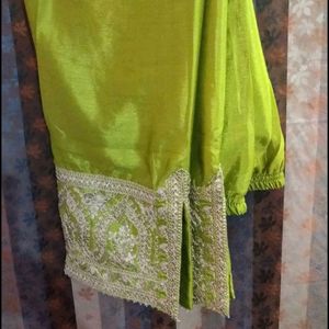 New designer Partywear Kurta Set