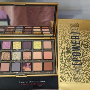 Original Huda Beauty Empowered Palette💞📸