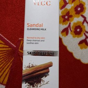 Sandal CLEANSING MILK