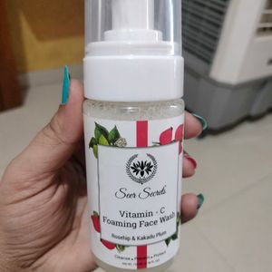 Seer Secrets Vitamin C Foaming Face Wash