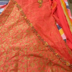 Lehenga With Attached Dupatta